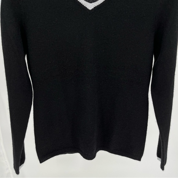 Peck & Peck Womens 2 Ply Cashmere Sweater Size S Black With Silver Accent - Picture 4 of 10